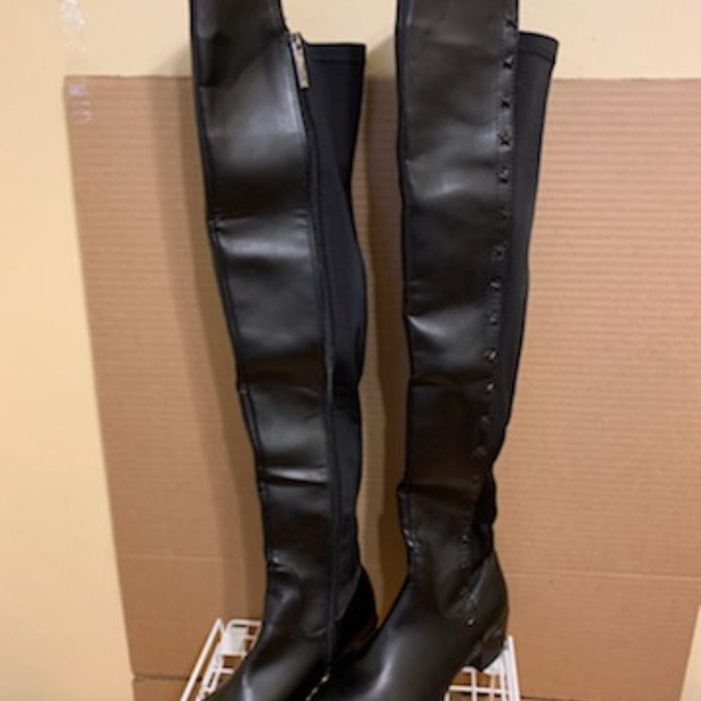 Over the knee boots with black star studs